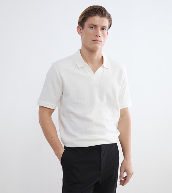 Textured Short Sleeves Polo T-Shirt