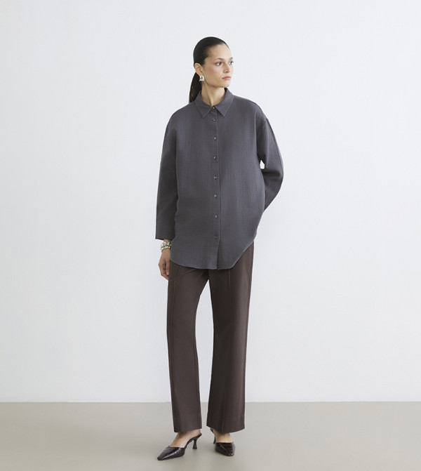 Solid Mid Rise Woven Trousers