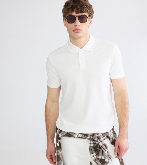 تيشيرت بولو بكم قصير