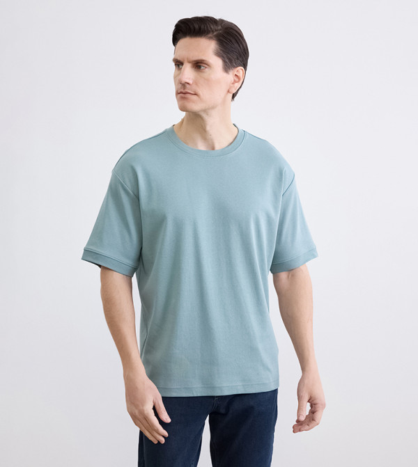 تيشيرت سادة بكم قصير بقصة واسعة