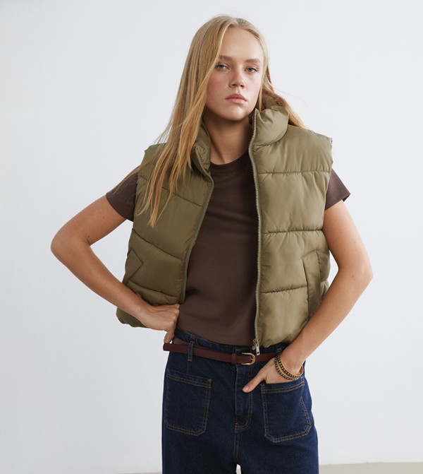Solid Sleeveless Puffer Gilet