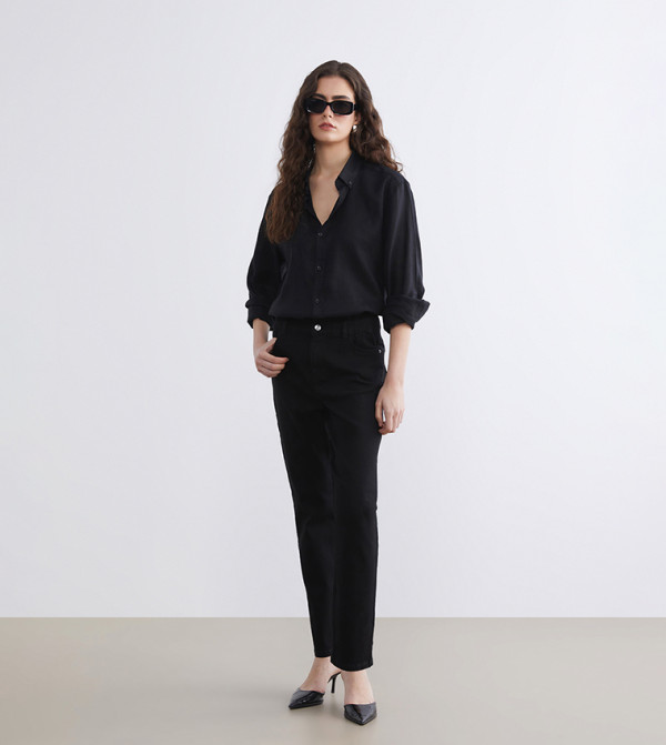 Washed Elastic Waist Slim Mom Fit Jeans