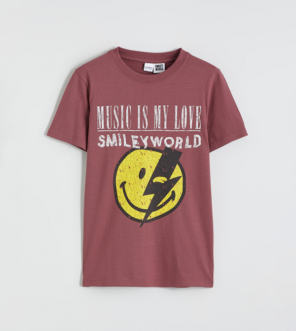 تيشيرت كم قصير بطبعة سمايلي وورلد