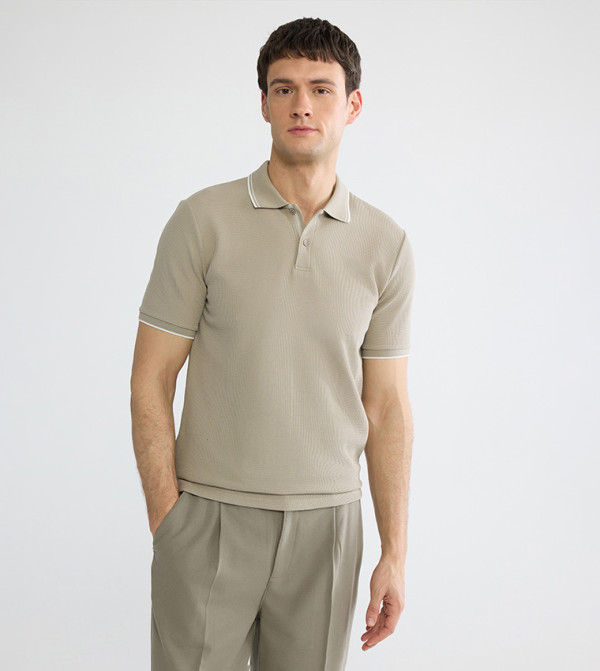 تيشيرت بولو سادة بكم قصير