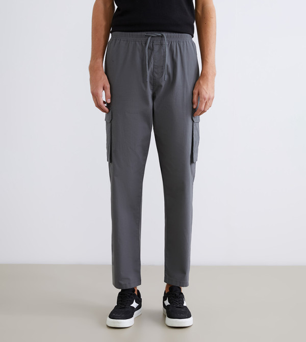 بنطلون كارغو برباط على الخصر