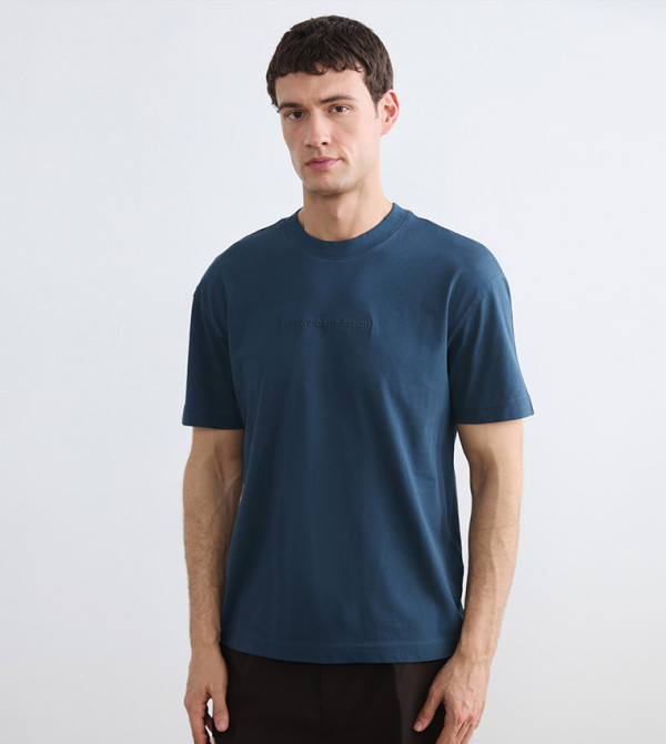 Embossed Crew Neck Short Sleeves T-Shirt