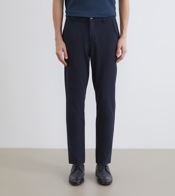 Plaid Mid Rise Slim Fit Trousers