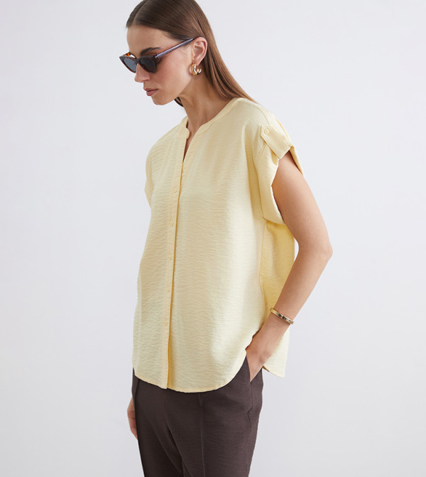 Textured Short Sleeves Shirt