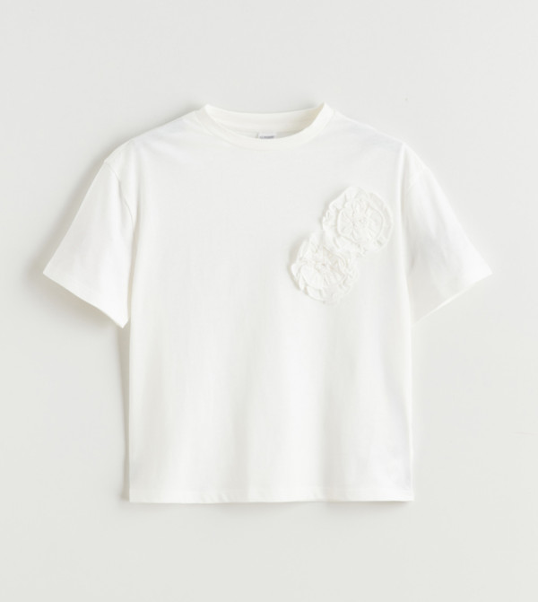 تيشيرت بقبة مستديرة 