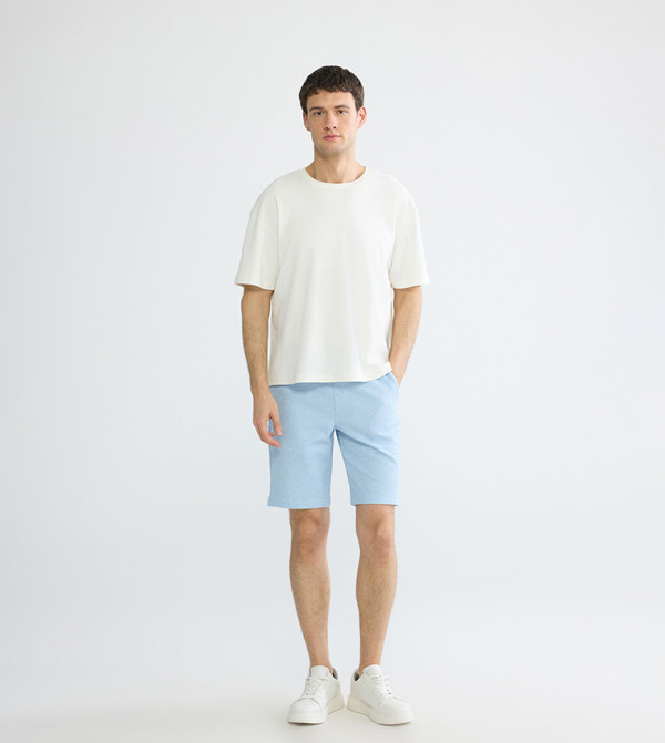 شورت سادة بقصة عادية