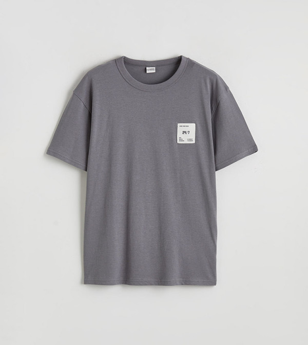 Badge Detail Short Sleeves T-Shirt