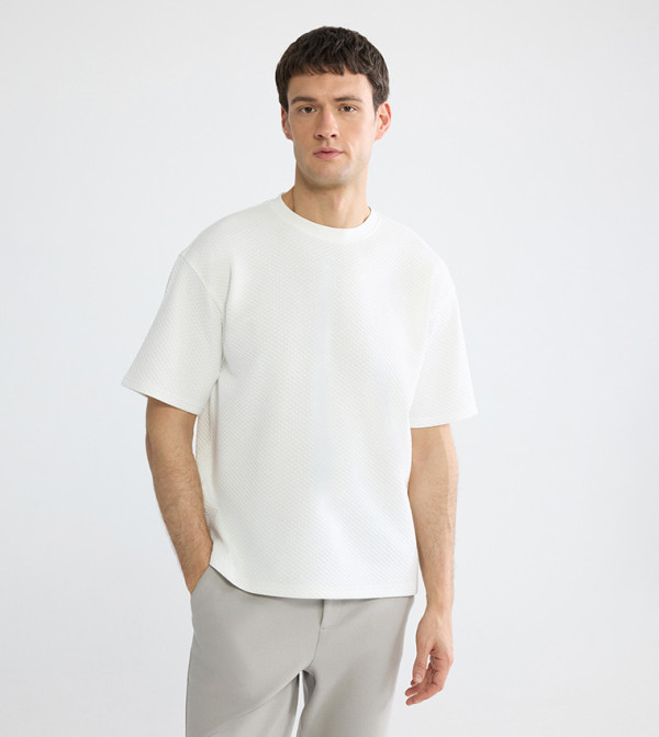 Textured Crew Neck T-Shirt