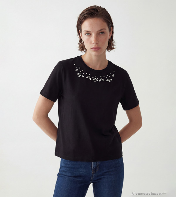 Stone Embellishment Crew Neck T-Shirt