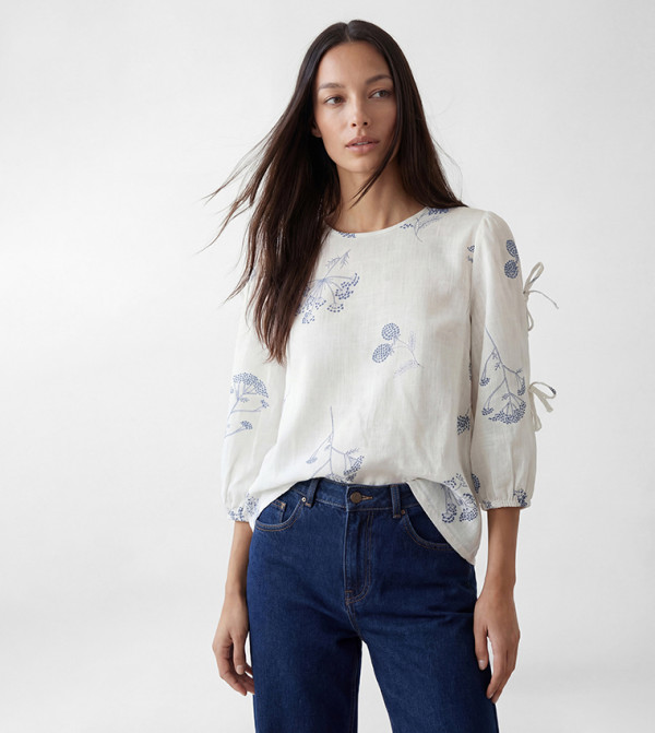 Embroidered 3/4 Sleeves Top