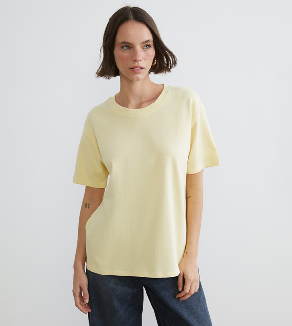 تيشيرت نسائي سادة كم قصير