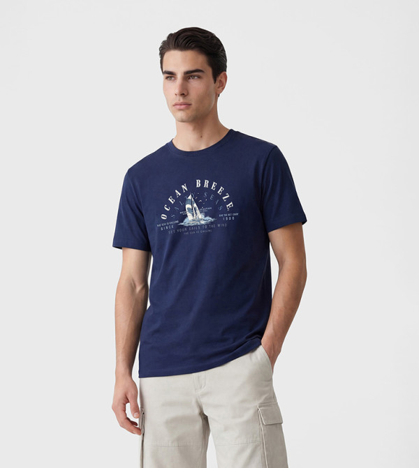 Sailboat Graphic Print Short Sleeves Round Neck T-Shirt