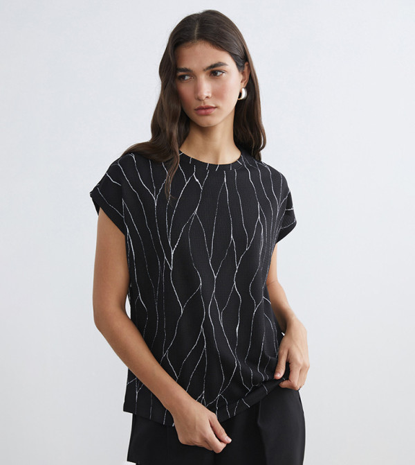 Patterned Short Sleeves Top