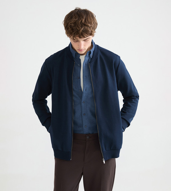 Solid Long Sleeves Zip-Up Jacket