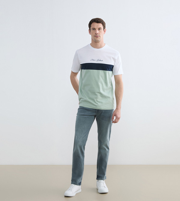 750 Washed Slim Fit Jeans