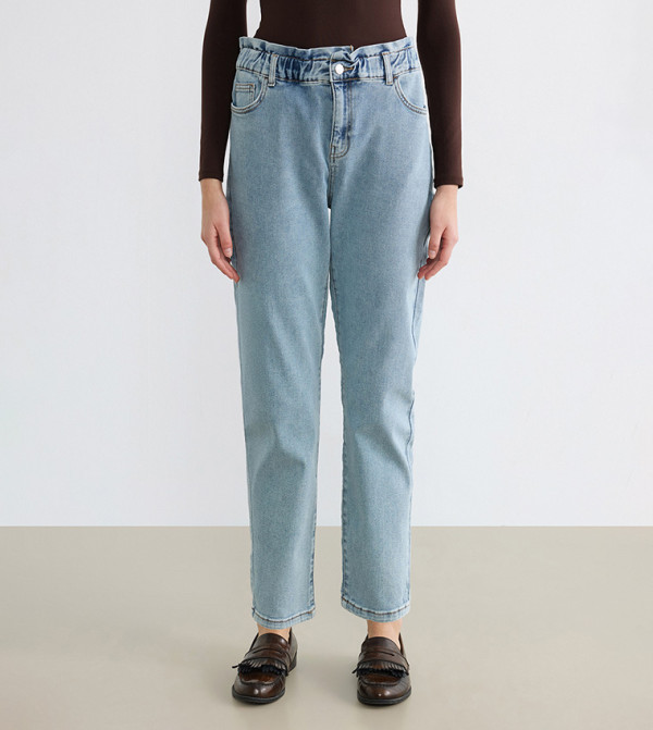 Washed High Waist Mom Fit Jeans
