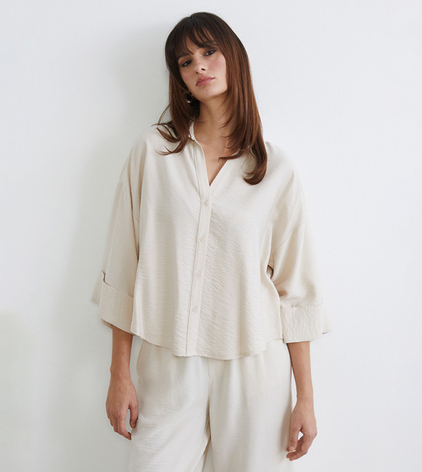 Textured 3/4 Sleeves Shirt