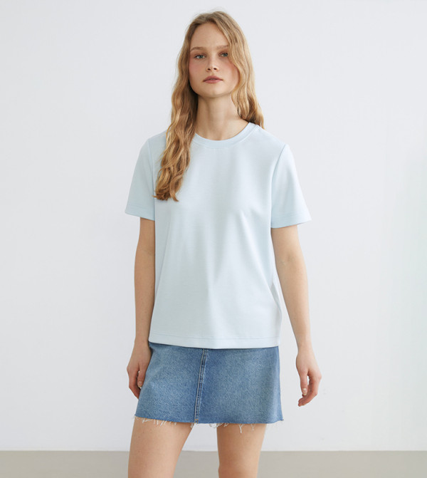 تيشيرت سادة بقبة مستديرة