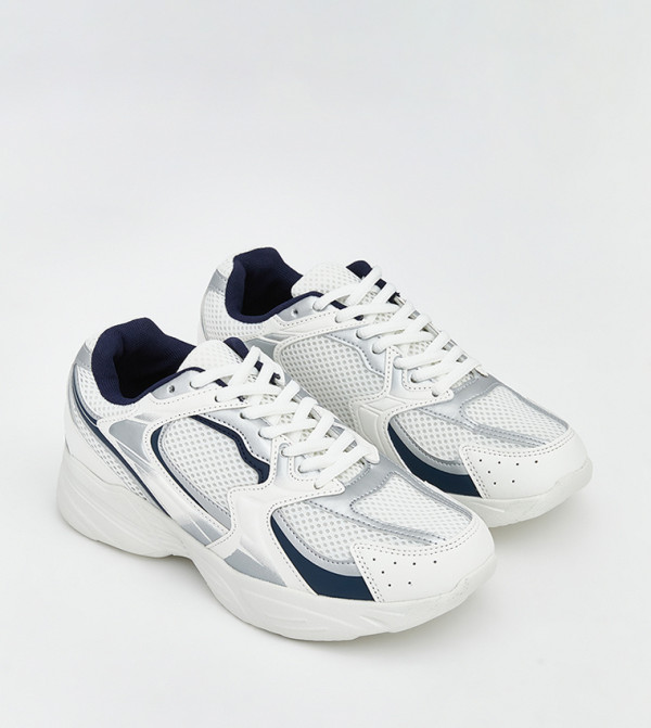 سنيكرز برباط 