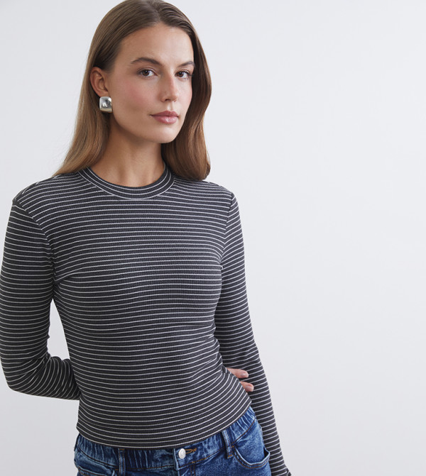 Striped Long Sleeves T-Shirt