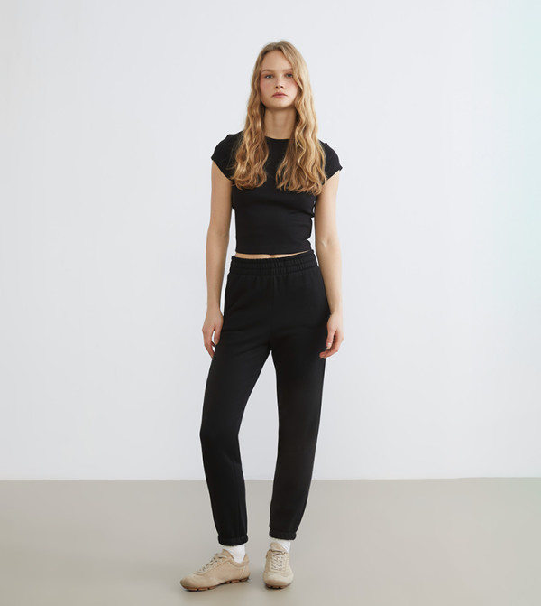 Solid Elastic Waist Joggers