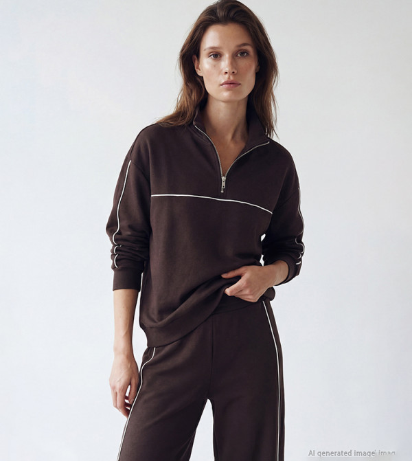 سويتشيرت اوفرسايز بقبة عالية بسحاب نصف