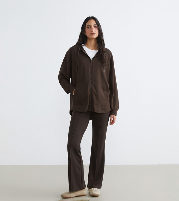 بنطلون رياضة واسع سادة بخصر مرن 