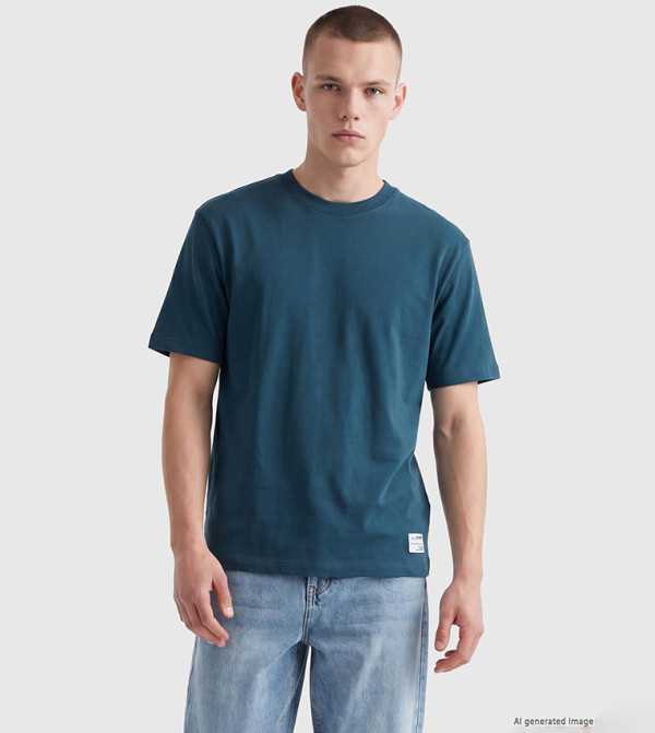 Solid Short Sleeves T-Shirt
