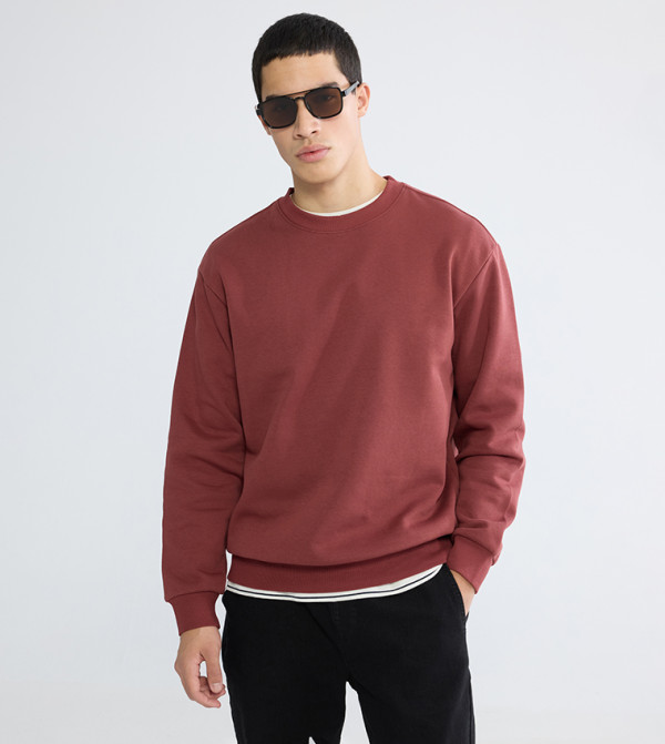 سويتشيرت سادة بقبة مستديرة