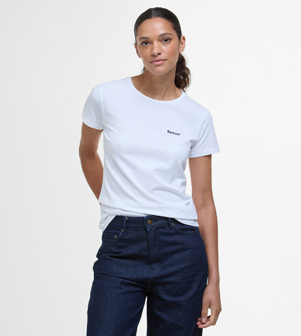 تيشيرت بشعار مطرز وبأكمام قصيرة