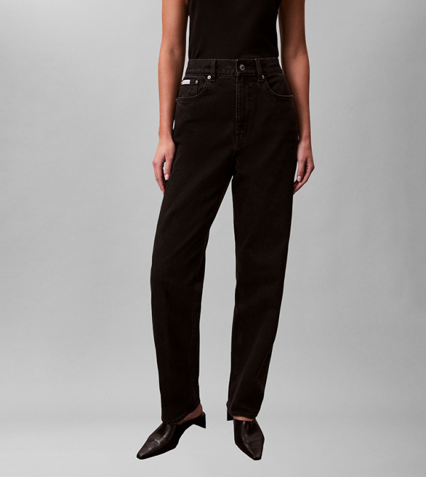 Washed High Waist Tapered Fit Jeans