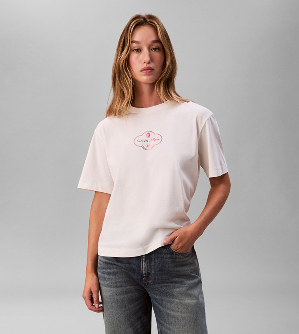 تيشيرت كم قصير بطبعة شعار 