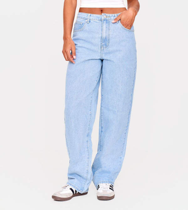 بنطال جينز بخصر عالي 