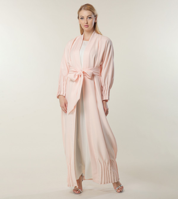 عباية بأكمام طويلة 