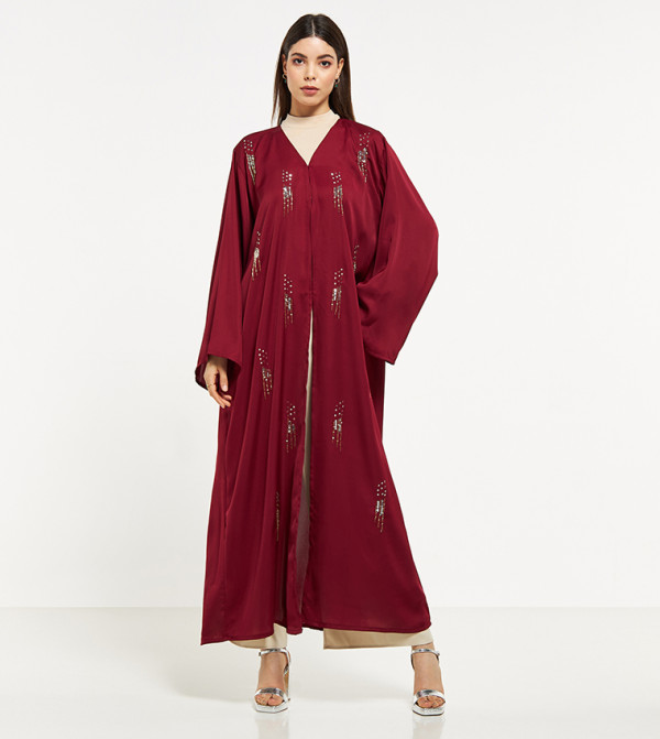 عباية مزخرفة مع طرحة 