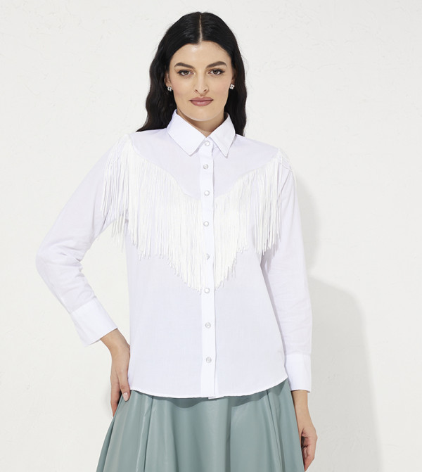 قميص بياقة كلاسيكية