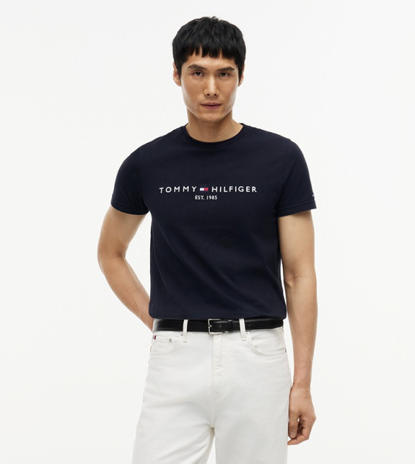 Logo Detail Short Sleeves T-Shirt