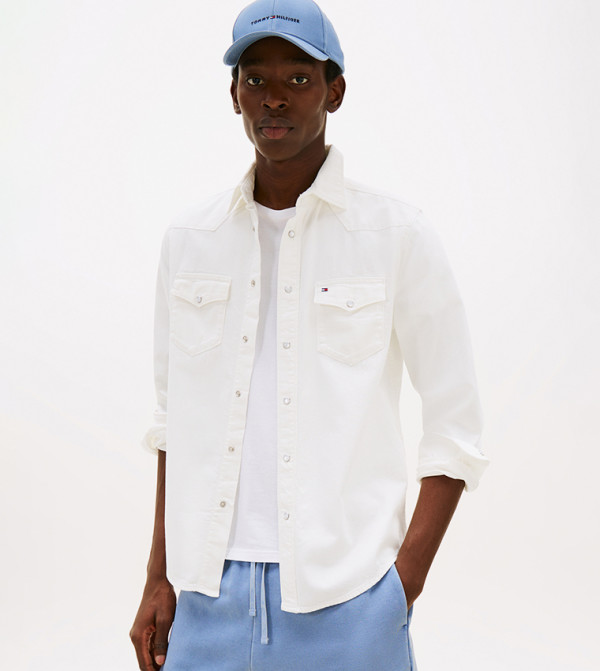 Pocket Detail Long Sleeves Denim Shirt