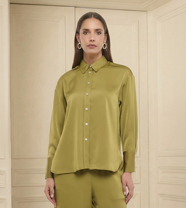 قميص سادة كم طويل