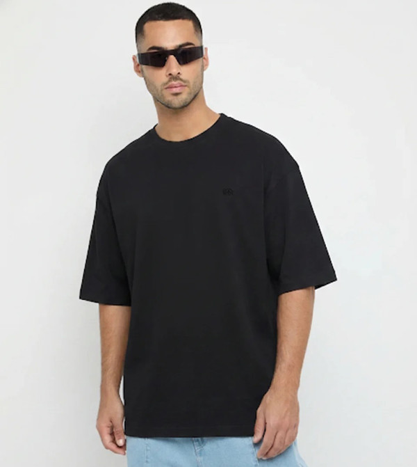 Logo Detail Short Sleeves T-Shirt