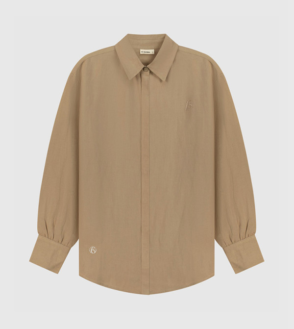 قميص بكم طويل مطرز بشعار