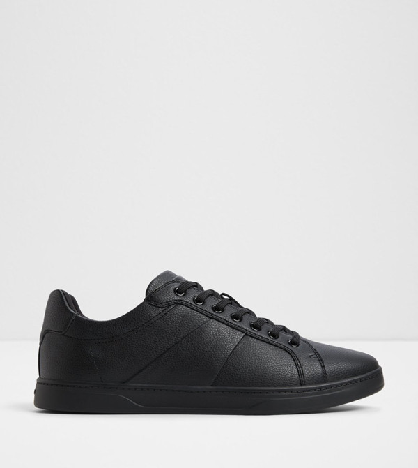 OZZY Round Toe Lace-Up Sneakers
