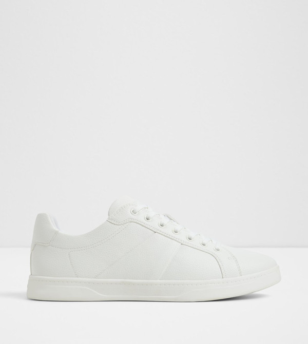 OZZY Round Toe Lace-Up Sneakers