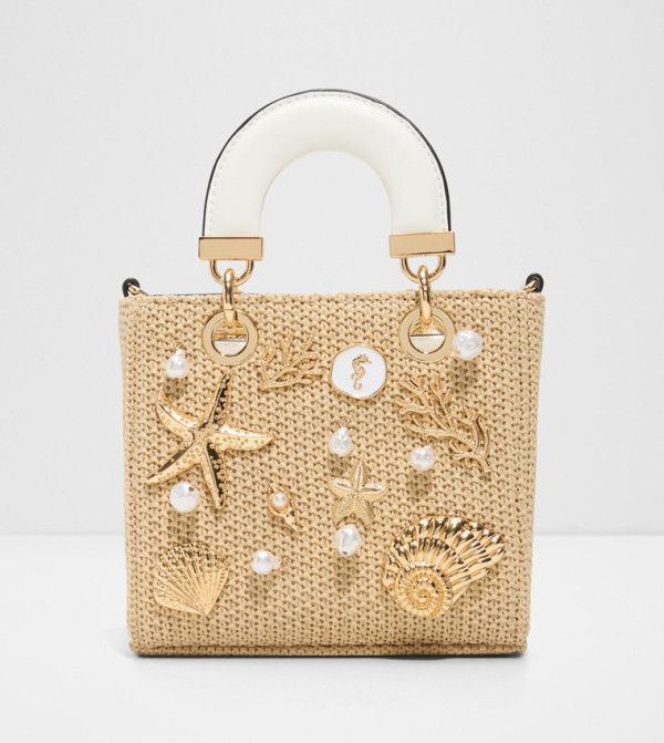 شنطة يد مزينة