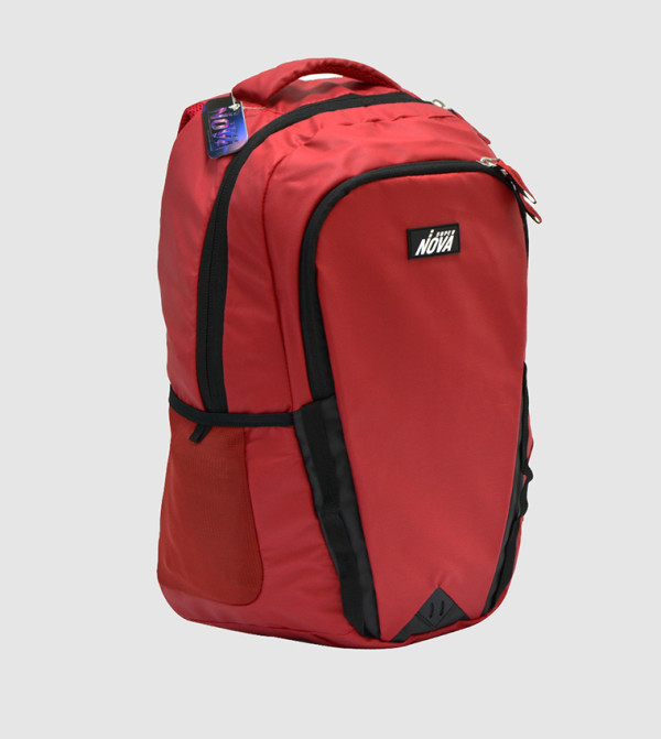 حقيبة ظهر مزينة بطبعة بلون أحمر