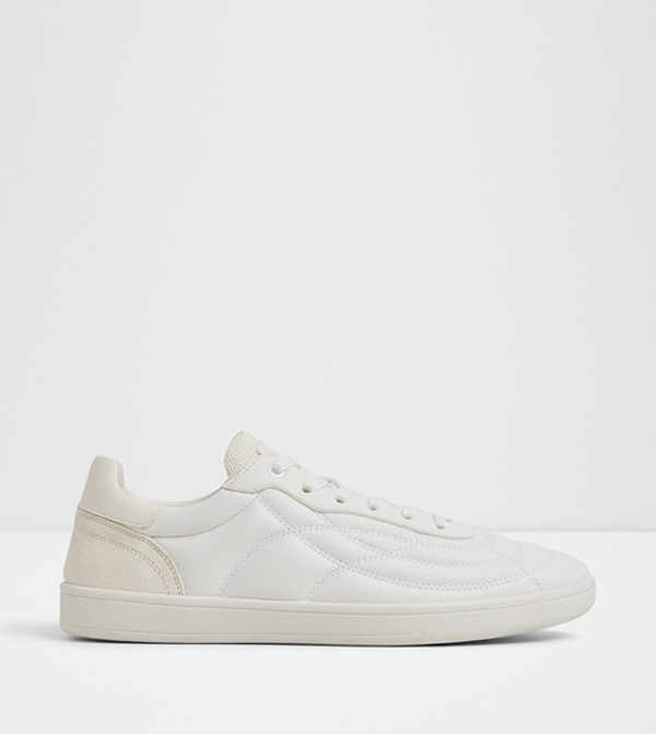 THEPITCH Quilted Low-Top Sneakers